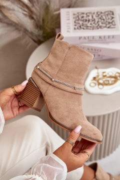 БОТИНКИ ЖЕНСКИЕ НА ЦЕПИ, ВЫСОКИЙ КАБЛУК, ЭКО ЗАМША, УТЕПЛЕННЫЙ, БЕЖЕВЫЙ 38