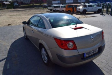 Renault Megane II Cabrio 2.0 i 16V 135KM 2005 Renault Megane 2.0 Benzyna, Kabriolet, Doinwestowany, Bez wkladu, Rok Gwar, zdjęcie 34