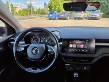 Skoda Fabia IV 1.0 TSI 95KM 2023 Skoda Fabia serwis ASO 1.0TSI 95KM bezwypadkowy klimatyzacja SmartLink LED, zdjęcie 10