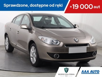 Renault Fluence Sedan 2.0 16V 140KM 2011