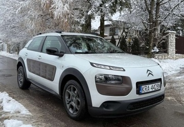 Citroen C4 Cactus Crossover 1.2 PureTech 82KM 2015 Citroen C4 Cactus Citroen C4 Cactus 1.2 PureTech Shine 1.2 Benzyna 82KM, zdjęcie 3