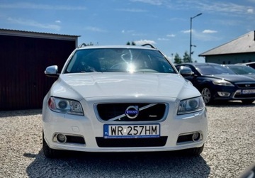 Volvo V70 III Kombi 2.5 T 231KM 2010 Volvo V70 2.5T 231KM Rdesing Skory BiXenon PDC Summum climatronic 2.5, zdjęcie 3