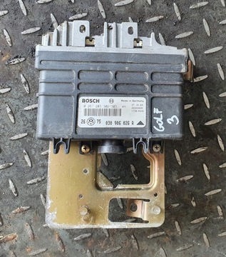 KOMPUTER STEROWNIK VW GOLF III 1.4 030906026R