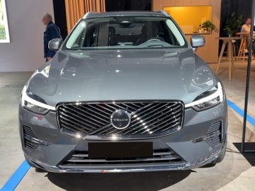 Volvo XC60 II 2025 VOLVO XC60 T6 Plug-In Hybrid AWD Ultra Bright 2.0 (398KM) 2025, zdjęcie 2