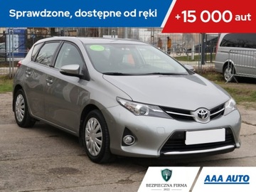 Toyota Auris I Hatchback 3d Facelifting 1.6 Valvematic 132KM 2013 Toyota Auris 1.6 Valvematic, Salon Polska