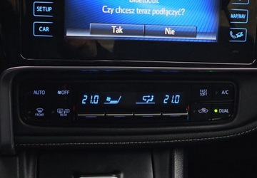 Toyota Corolla XI Sedan Facelifting 1,6 Valvematic 132KM 2017 Toyota Corolla 1.6 132KM SalonPL Pakiet Zimowy Grupa Adamowscy 1.6 Benzyna, zdjęcie 25