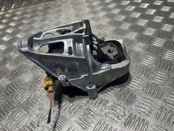 AUDI Q7 4M ULOŽENÍ MOTORU LEVÝ 4M0199371HC TOUAREG III 760 FACELIFT 3.0 TDI