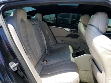 BMW Seria 8 II 2022 BMW Seria 8 M850xi 2022 4.4l 4.4 Benzyna 523KM, zdjęcie 10