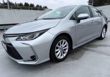 Toyota Corolla XII Sedan 1.5 VVT-i 125KM 2022 Toyota Corolla salon PL FV VAT 23 rok gwarancji Comfort 1.5 125KM, zdjęcie 1