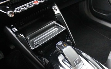 Peugeot 2008 II SUV 1.2 PureTech 130KM 2021 Peugeot 2008 Allure EAt8 2021 Od RiA 1.2 Benzyna 130KM, zdjęcie 9