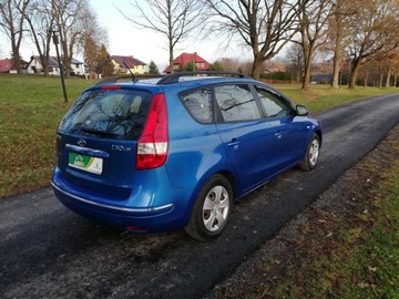 Hyundai i30 I CW 1.4 DIHC CVVT 109KM 2009 Hyundai i30 I 1.4 16V 109CV BlueDr. GPL Special, zdjęcie 9