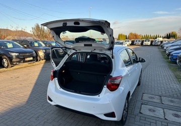 Toyota Yaris III Hatchback 5d Facelifting Hybrid 100KM 2017 Toyota Yaris 1,5 Benzyna Hybryda Automat GWARANCJA Zamiana Zarejestrowany, zdjęcie 28