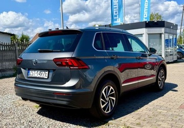 Volkswagen Tiguan II SUV 2.0 TDI 150KM 2017 Volkswagen Tiguan 2.0 TDI 4x4 4motion keylessgo el. klapa SOUND temp ACC L, zdjęcie 3