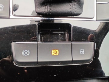 Skoda Superb III Liftback 2.0 TDI 150KM 2016 SKODA SUPERB III Kombi 2.0 TDI 150KM, Automat,SportLine, Podgrzewane fotele, zdjęcie 29