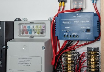 Booster ładowania akumulatora Schaudt WA 121525
