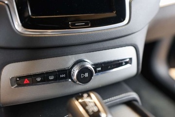 Volvo XC90 II SUV 2.0 D5 235KM 2018 Volvo XC 90 D5 AWD R-Design 2.0 Diesel 235KM, zdjęcie 19