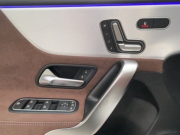 Mercedes Klasa A W177/V177 Hatchback Facelifting 2.0 220 190KM 2025 A Klasa 220 4-Matic AMG Line 2.0 (190KM) 2025, zdjęcie 11