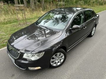 Skoda Superb II Sedan 1.8 TSI 160KM 2011 Škoda Superb Skoda Superb 1.8 TSI Elegance 160, zdjęcie 1