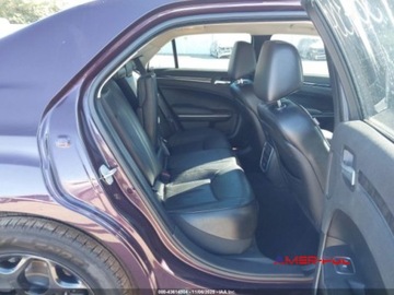 Chrysler 300C II 2021 Chrysler 300 2021 r., 3,6L TOURING L AWD 3.6 Benzyna 292KM, zdjęcie 7