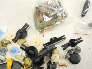 Элементы крепления двери Renault Megane 7711171285