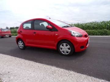 Toyota Aygo I 2009 TOYOTA AYGO 1.0 BENZ AUTO Z NIEMIEC ZAREJESTROWANA, zdjęcie 2