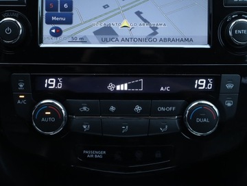 Nissan Qashqai II Crossover 1.2 DIG-T 115KM 2016 Nissan Qashqai 1.2 DIG-T, Salon Polska, Automat, zdjęcie 15