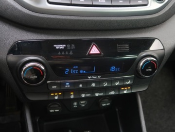 Hyundai Tucson III SUV 1.6 GDI 132KM 2016 Hyundai Tucson 1.6 GDI, Salon Polska, zdjęcie 12