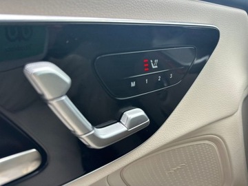 Mercedes CLE Coupe 2.0 200 204KM 2025 Mercedes-Benz CLE 200 AMG Coupe PanoramaLedHead-UpMartwy Punkt2025 2.0, zdjęcie 19