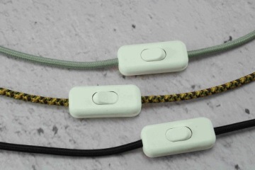 Белый проходной выключатель для лофт-светильника DIY