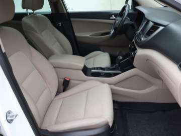 Hyundai Tucson III SUV 1.7 CRDi 141KM 2016 Hyundai Tucson 1.7 CRDi, Salon Polska, Serwis ASO, zdjęcie 8