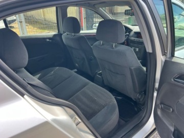 Opel Astra H Hatchback 5d 1.6 Twinport ECOTEC 105KM 2005 Opel Astra Instalacja LPG Klimatyzacja El.Szyby El.Lusterka Hak Gwarancja, zdjęcie 6