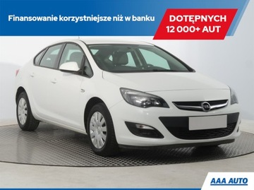Opel Astra 1.4 T, Salon Polska, Serwis ASO, Skóra