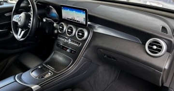 Mercedes GLC C253 SUV Facelifting 2.0 200d 163KM 2022 Mercedes-Benz GLC SalonPL Matic LED Kamera Nawigacja Keyless Tempomat ASO, zdjęcie 13