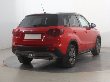 Suzuki Vitara III SUV Facelifting 1.0 BoosterJet 111KM 2019 Suzuki Vitara 1.0 BoosterJet, Salon Polska, zdjęcie 4