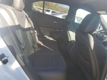 Cadillac 2022 Cadillac XT4 2022, 2.0L, 4x4, SPORT, po gradobiciu 2.0 Benzyna 235KM, zdjęcie 9