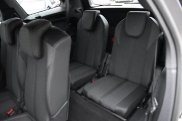 Peugeot 5008 II Crossover 2.0 BlueHDI 180KM 2018 Peugeot 5008 GT-LineAsystenty Full-LEDNaviKamera Pol-Skora Ambiente7-Foteli, zdjęcie 7