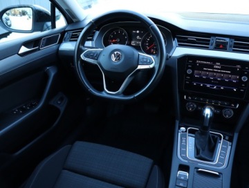 Volkswagen Passat B8 Limousine Facelifting 2.0 TSI 190KM 2020 VW Passat 2.0 TSI, Salon Polska, Automat, Navi, zdjęcie 6