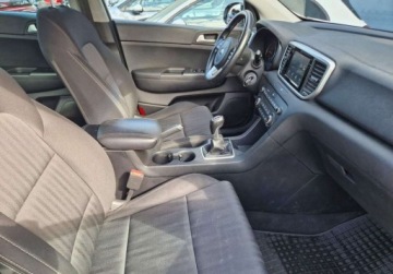 Kia Sportage IV SUV Facelifting 1.6 GDI 132KM 2019 Kia Sportage 1.6 GDI 132KM ASO Salon PL FV Marza 1.6 Benzyna 132KM, zdjęcie 28