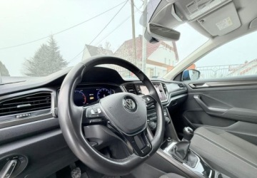 Volkswagen T-Roc I SUV 1.5 TSI ACT 150KM 2019 Volkswagen T-Roc Volkswagen T-Roc 1.5 TSI ACT Premium 1.5 Benzyna 150KM, zdjęcie 17