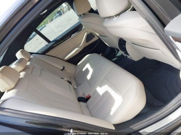BMW Seria 5 G30-G31 2021 BMW Seria 5 530i xDrive 2021 2.0l 2.0 Benzyna 248KM, zdjęcie 14