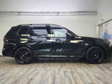 BMW X7 SUV Facelifting 3.0 40d 352KM 2026 xDrive40d M Sport 3.0 (352 KM)| Hak holowniczy, elektryczny, zdjęcie 4