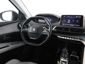 Peugeot 5008 II Crossover 1.5 BlueHDI 130KM 2019 Peugeot 5008 automat jasna tapicerka półskóry, zdjęcie 15