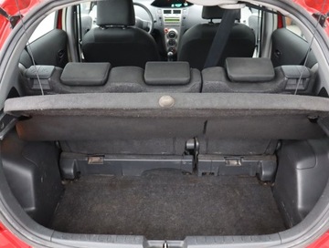 Toyota Yaris II Hatchback 5d 1.0 VVT-i 69KM 2010 Toyota Yaris 1.0 VVT-i, Salon Polska, Serwis ASO, zdjęcie 12