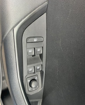 Skoda Karoq Crossover 2.0 TDI SCR 115KM 2021 Skoda Karoq Sport-line Panorama Kamera DSG Klapa elektryczna 2.0 Diesel, zdjęcie 16