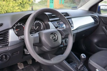 Skoda Fabia III Hatchback Facelifting 1.0 MPI 60KM 2021 Skoda Fabia Fabia, Hatchback, LPG, 60KM, Klima, Salon Polska, bezwypadek,, zdjęcie 9