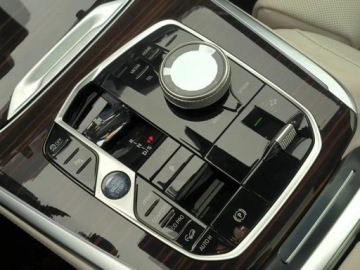BMW X7 SUV Facelifting 3.0 40d 352KM 2026 BMW X7 xDrive40d Individual Edition Suv 3.0 (352KM) 2026, zdjęcie 11