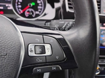 Volkswagen Golf VII Variant 2.0 TDI CR DPF BlueMotion Technology 150KM 2017 Volkswagen Golf FVmarza Kamera podgrz.fotele APP-Connect ASO 2.0 150KM, zdjęcie 17