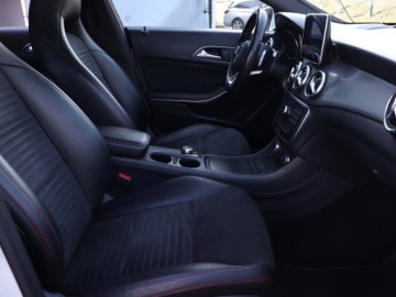 Mercedes CLA C117 Shooting Brake 1.6 200 156KM 2015 Mercedes CLA 200, Salon Polska, Serwis ASO, zdjęcie 8