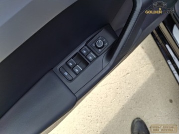 Seat Leon IV Sportstourer 2.0 TDI CR 150KM 2022 Seat Leon 2,0 tdi 150 KM DSG FR panorama navi virtual led alu zarejestrowa, zdjęcie 12