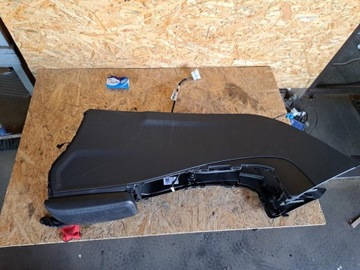 MERCEDES W246 LOKETNÍ OPĚRKA TUNEL CENTRÁLNÍ USB PORT